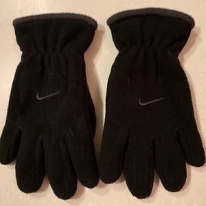 Youth Nike gloves